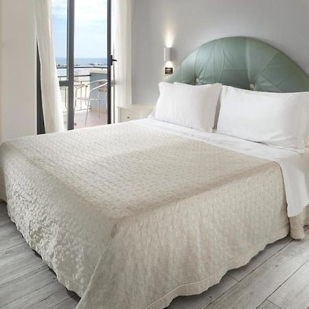 Hotel Strand Bellaria-Igea Marina Buitenkant foto