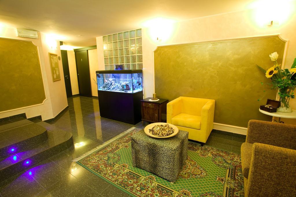 Hotel Strand Bellaria-Igea Marina Buitenkant foto