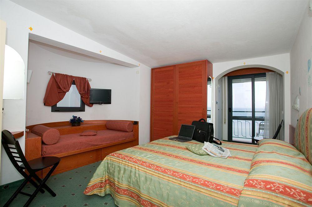 Hotel Strand Bellaria-Igea Marina Buitenkant foto