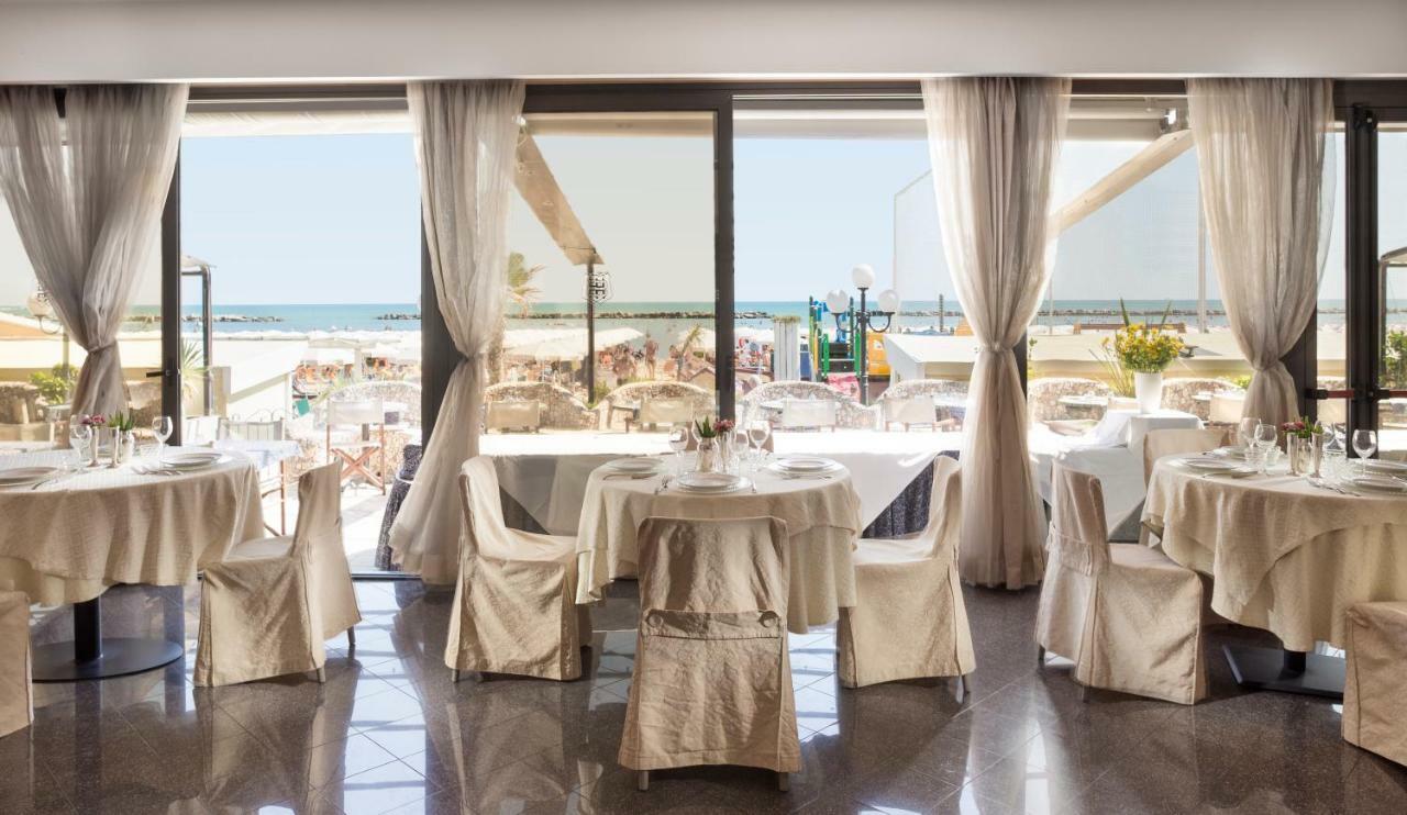 Hotel Strand Bellaria-Igea Marina Buitenkant foto