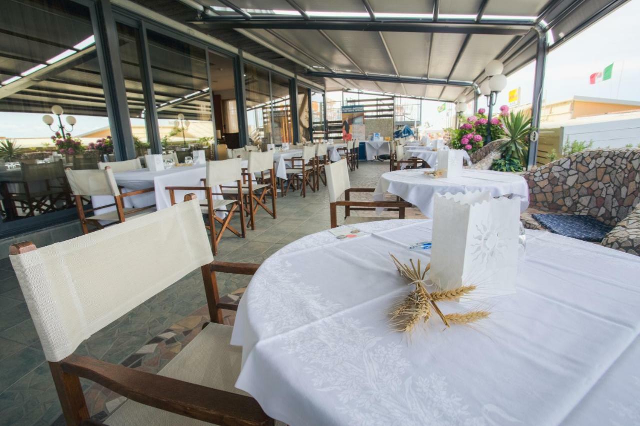 Hotel Strand Bellaria-Igea Marina Buitenkant foto